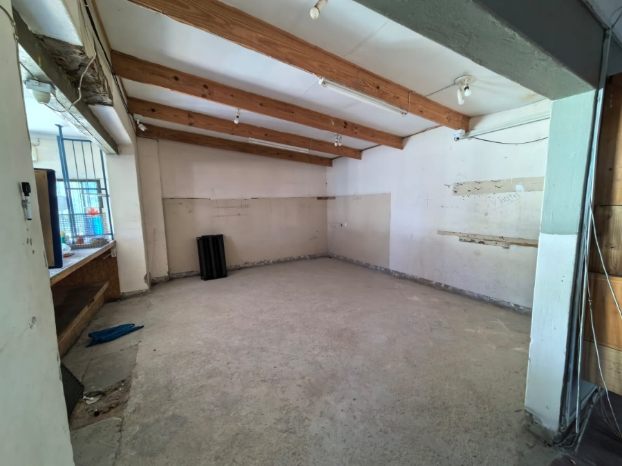 6 Bedroom Property for Sale in Parys Free State